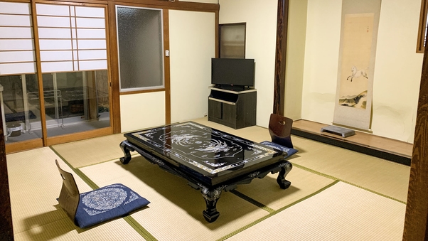 和室8畳スーペリア(ペット可小型犬2匹以内)